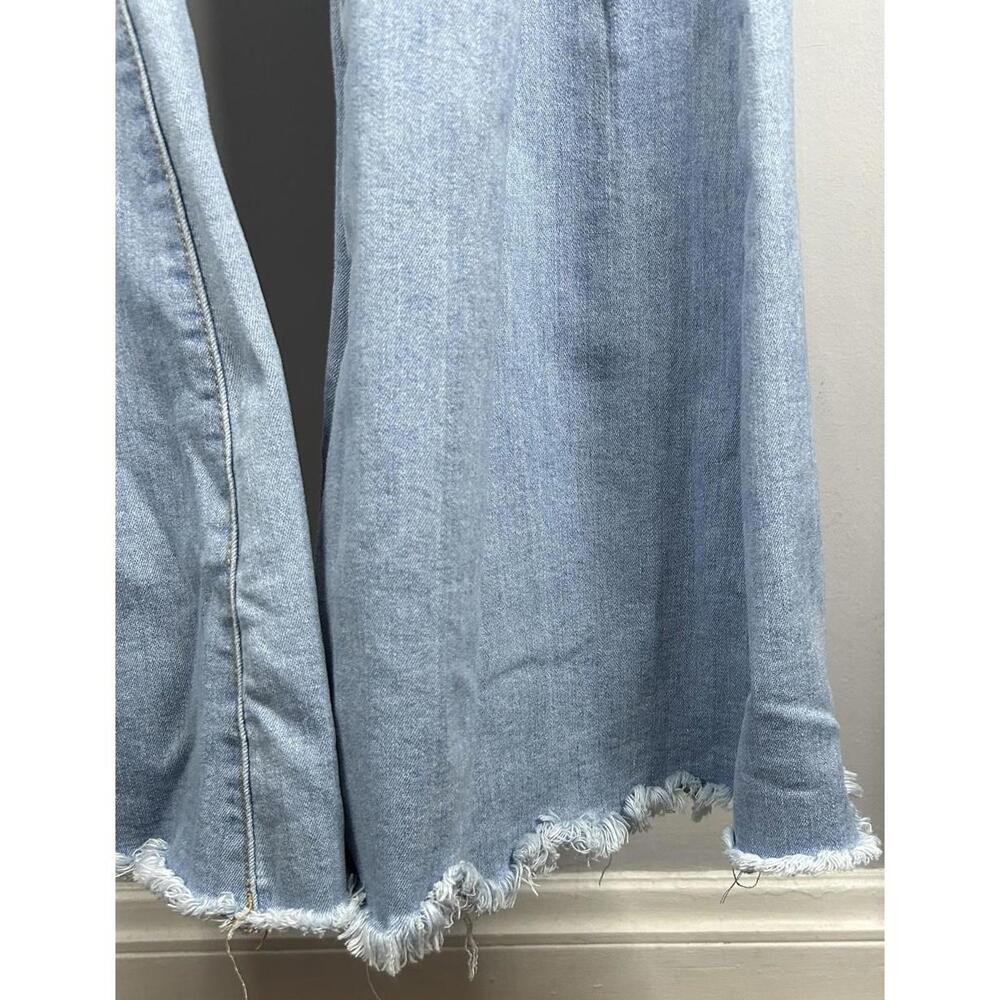 Almost Famous Distressed Bell Bottom Jeans Women’s Size 20 38x33 - Picture 6 of 9